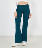 Pantaloni flare
