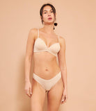 Reggiseno a triangolo preformato