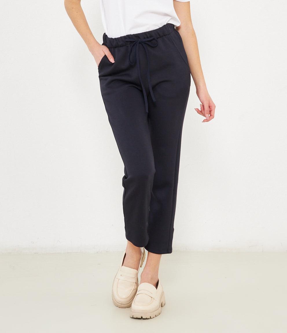 Abbigliamento Yoga Donna Pantaloni Jogging Donna Elasticizzati K-Milano – Slip Elastico In Vita Con Coulisse, Taglie 40-62, Comodi Per Ogni Occasione Pantaloni Con Elastico Donna Abbigliamento Yoga Donna Pantaloni Jogging Donna Elasticizzati K-Milano – Slip Elastico In Vita Con Coulisse, Taglie 40-62, Comodi Per Ogni Occasione Pantaloni Con Elastico Donna