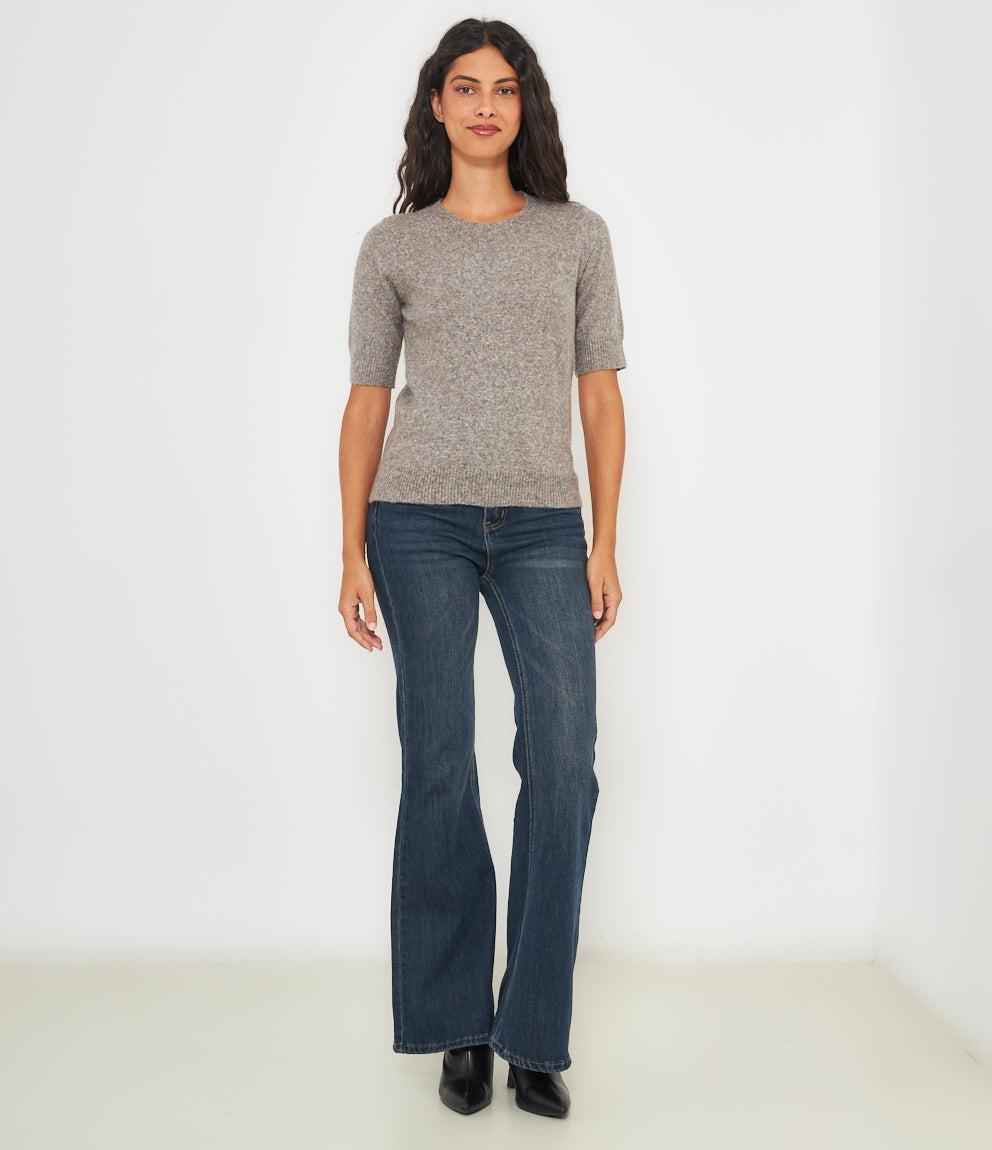 Modello Simplicity S 9748 U5 - Top Per Giovani Donne Con Variazioni Di Manica Dalla Taglia 44 Alla 52 322610 Modello Simplicity S 9748 U5 - Top Per Giovani Donne Con Variazioni Di Manica Dalla Taglia 44 Alla 52 322610